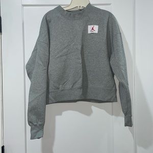 JORDAN Cropped Crewneck